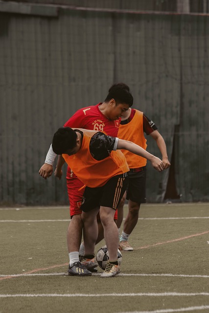 半场战报：海登海姆0-1门兴格拉德巴赫，凯文-迪克斯点射