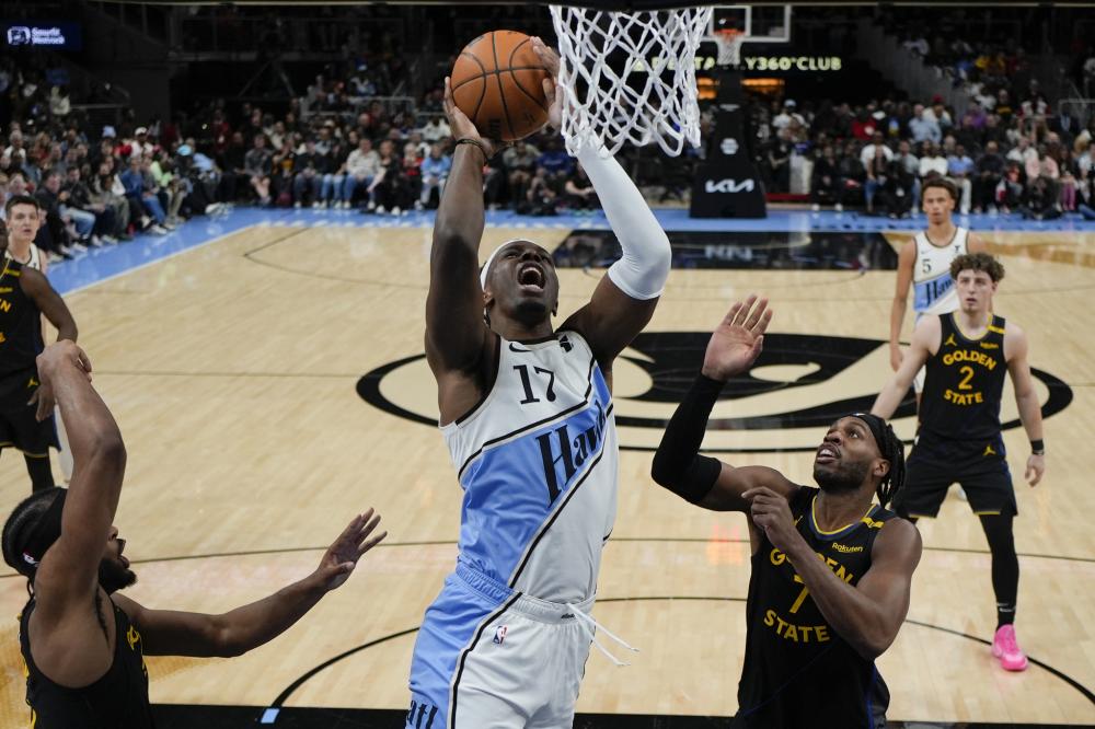 篮球湖人球员恢复训练，状态良好