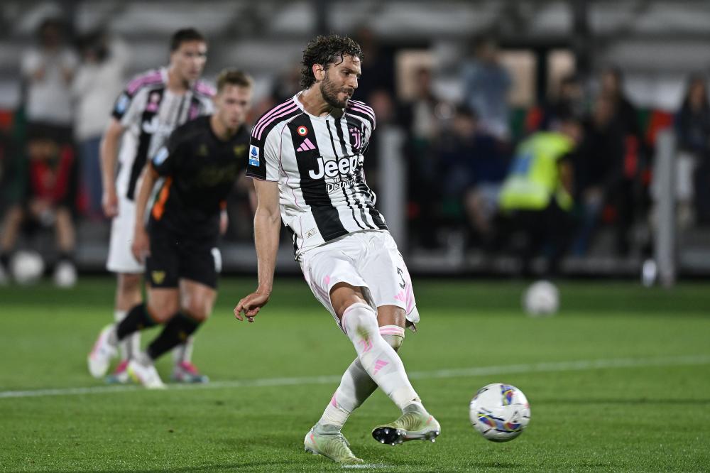 意媒：DV9受伤对尤文不一定是坏事，这将影响他明夏自由离队